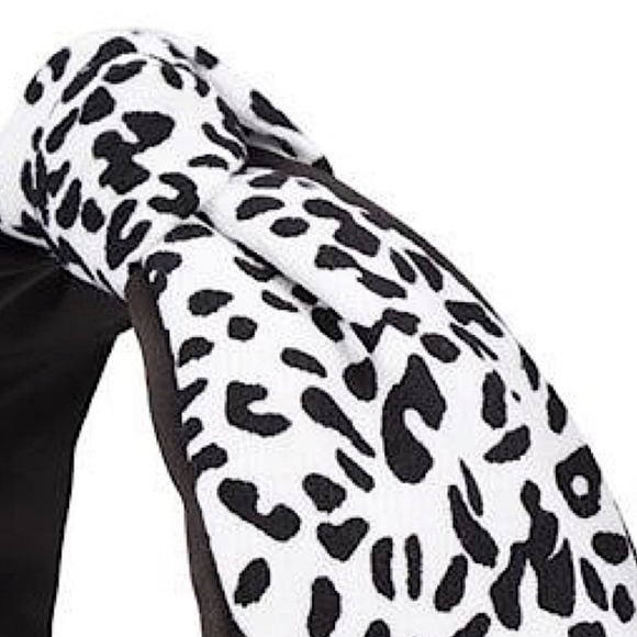 LAST ONE! Darling Black and White Leopard Print Headband w/Adorable Top Knot - Picture 3 of 8